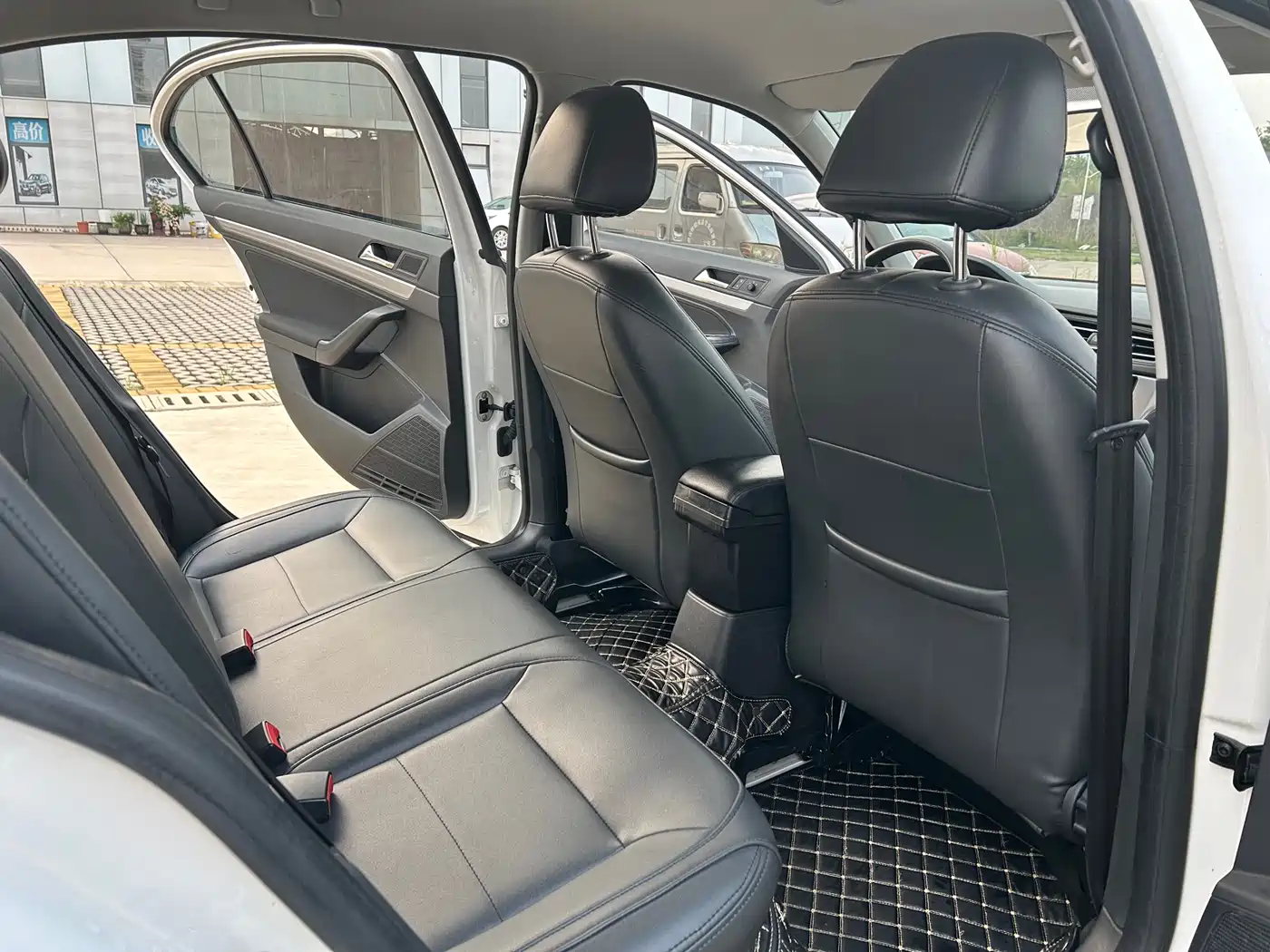 Volkswagen Lavida 2022 1.5L Auto Trend Edition фото 8