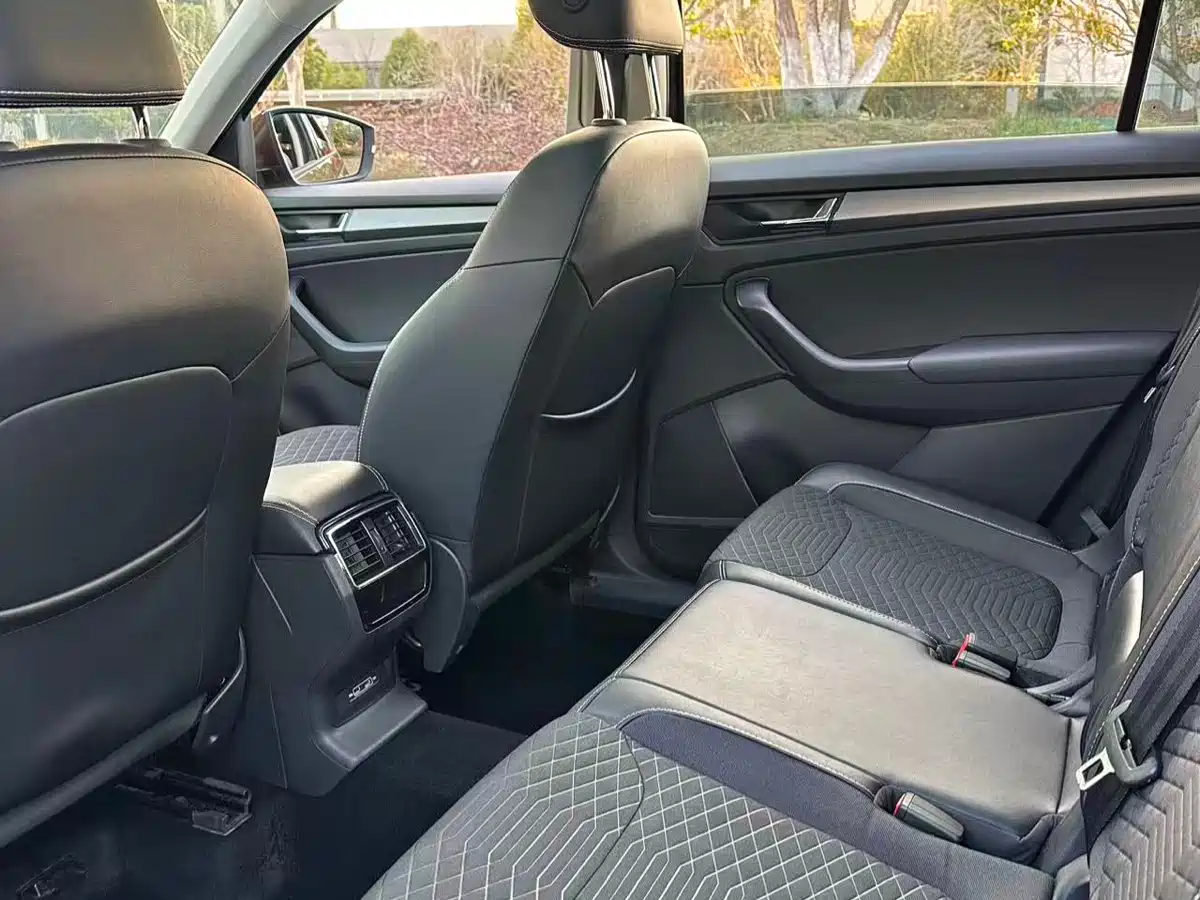 Škoda Kodiaq 2017 TSI330 5-seater 2WD Comfort Edition фото 5