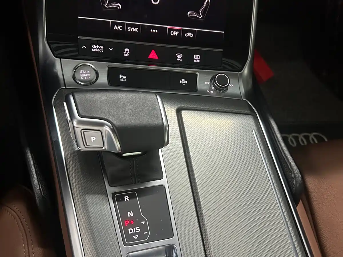 Audi A6L 2019 45 TFSI Premium Elegance фото 9