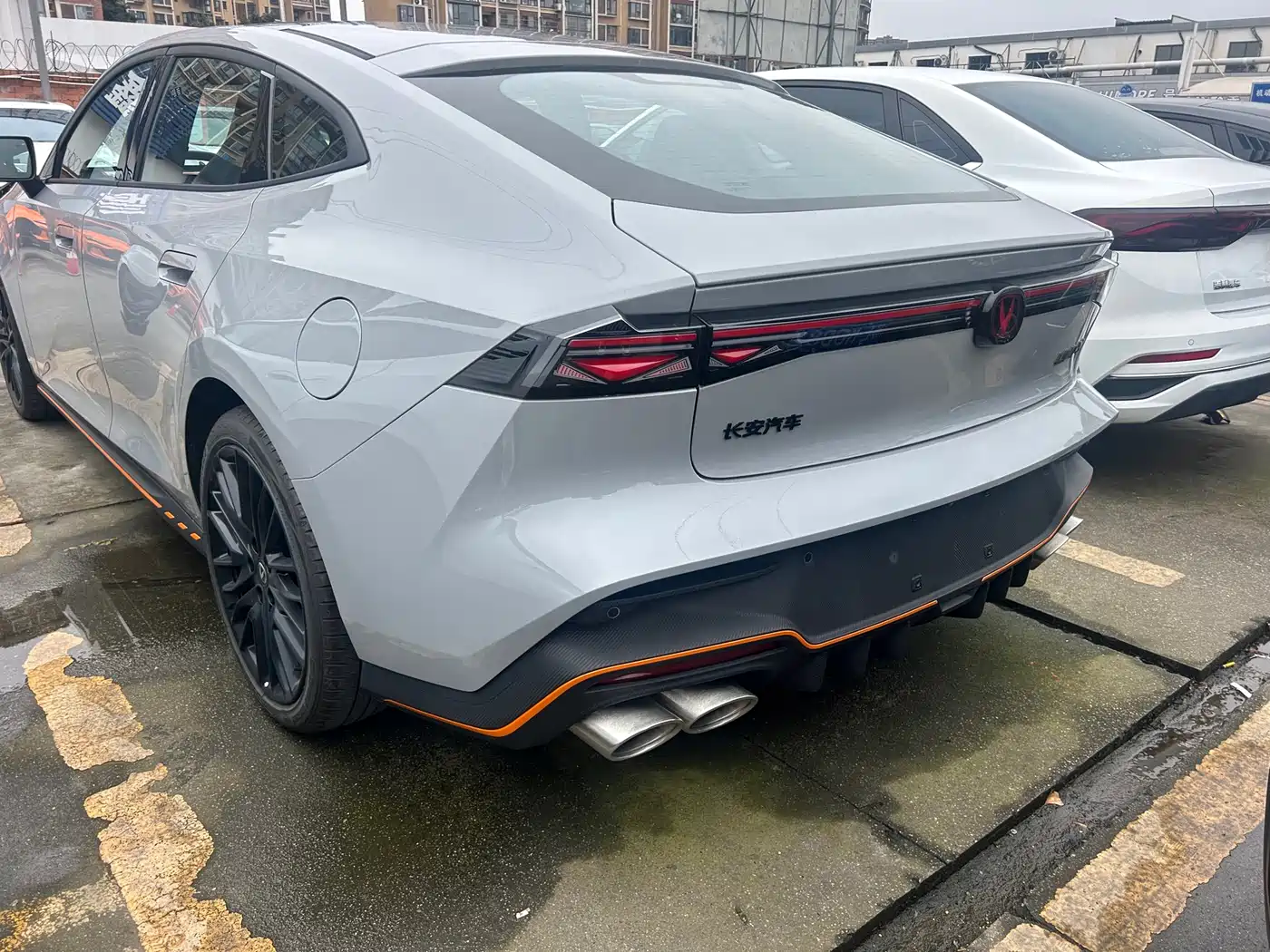 CHANGAN UNI-V