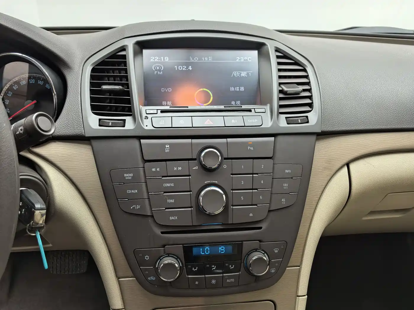 Buick Regal 2011 2.0L Comfort Edition фото 16