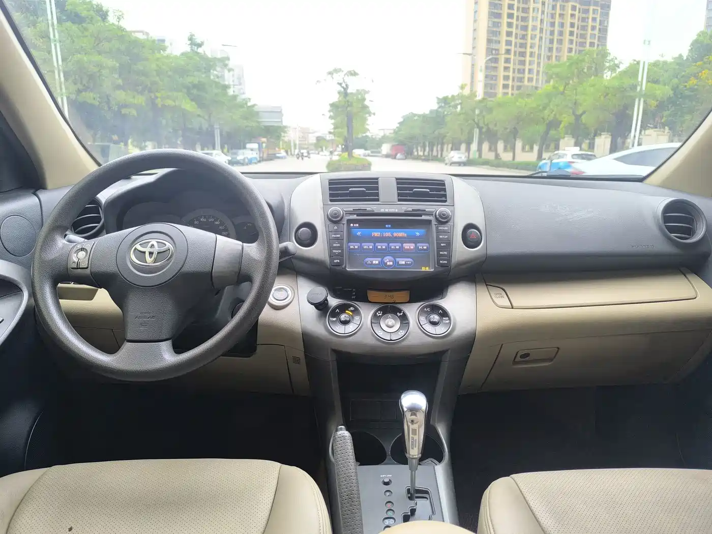 Toyota RAV4 Rongfang 2011 2.0L Automatic Classic Edition фото 11