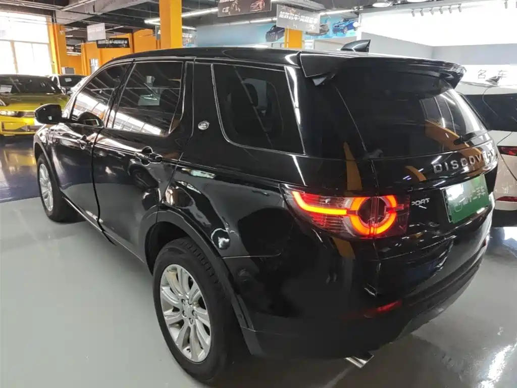 Land Rover Discovery Sport 2019 240PS SE Edition China VI фото 5