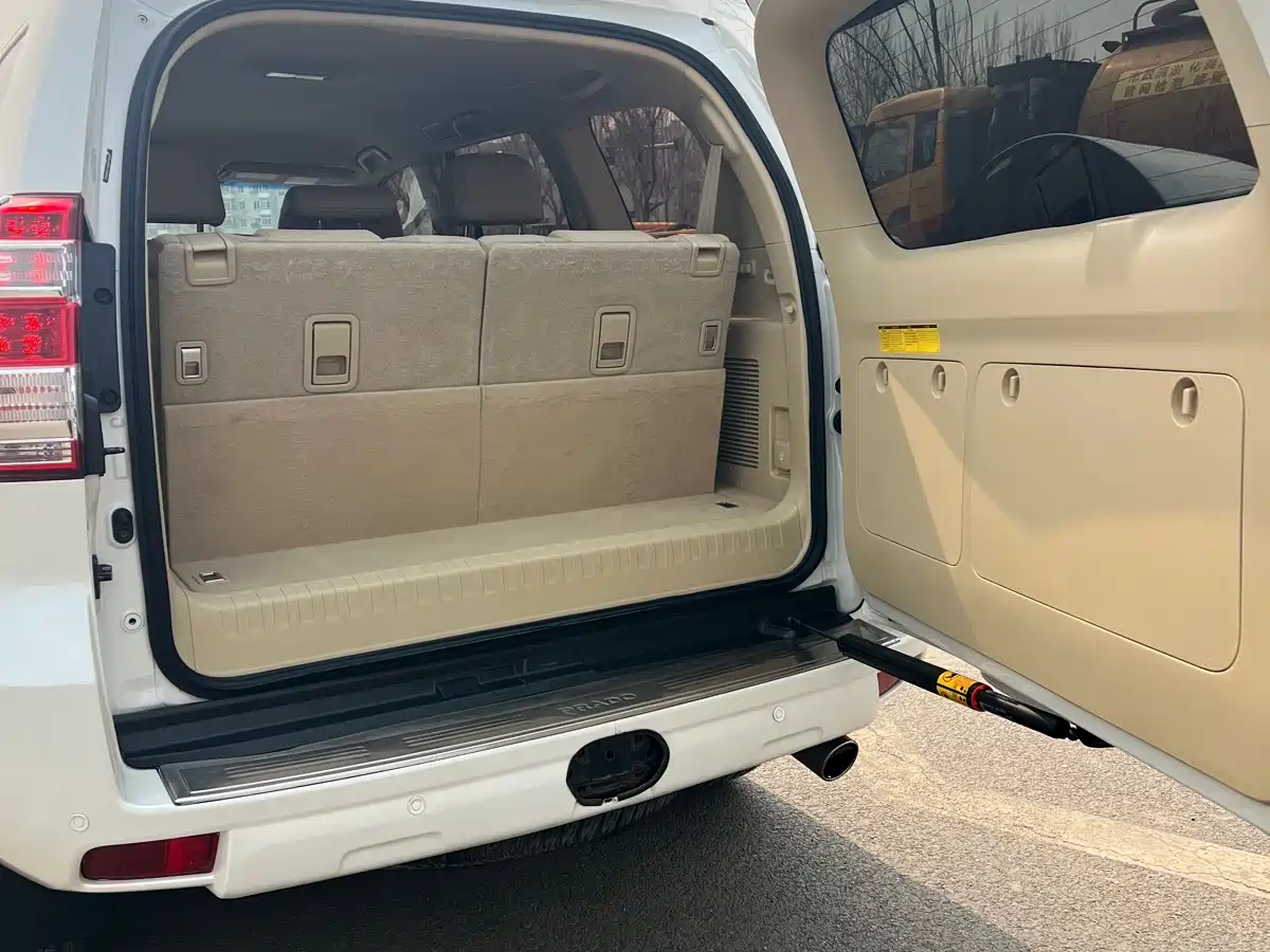 Toyota Prado (Import) 2014 2.7L Automatic Luxury фото 11