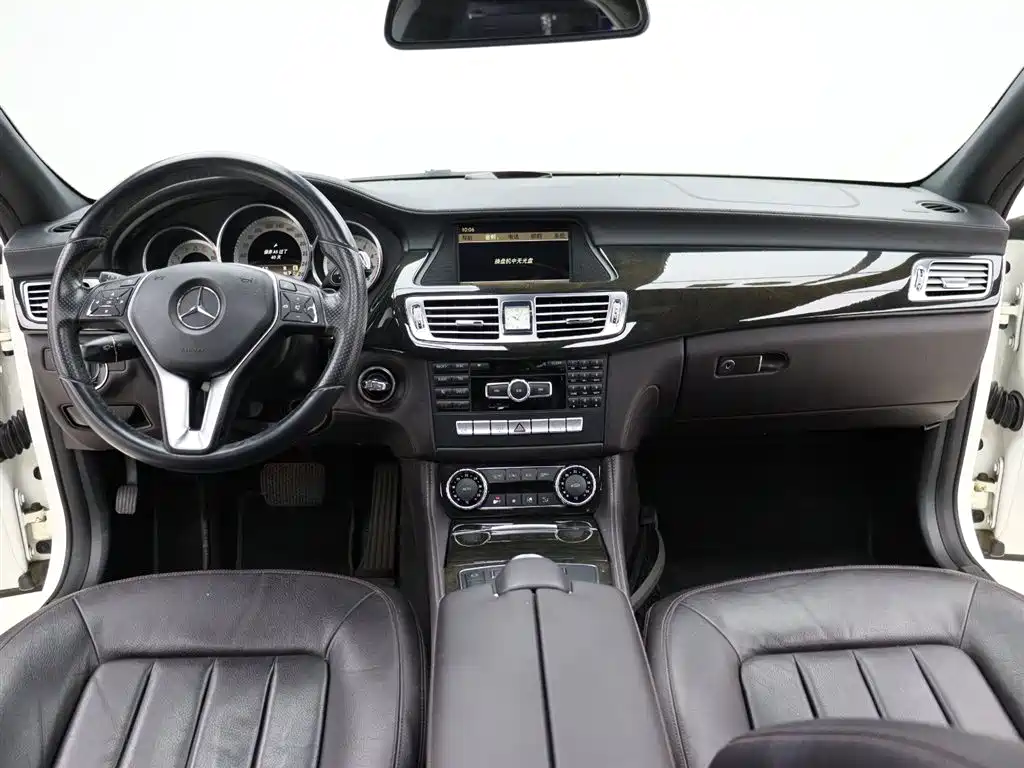 Mercedes-Benz CLS 2012 CLS 300 CGI фото 10