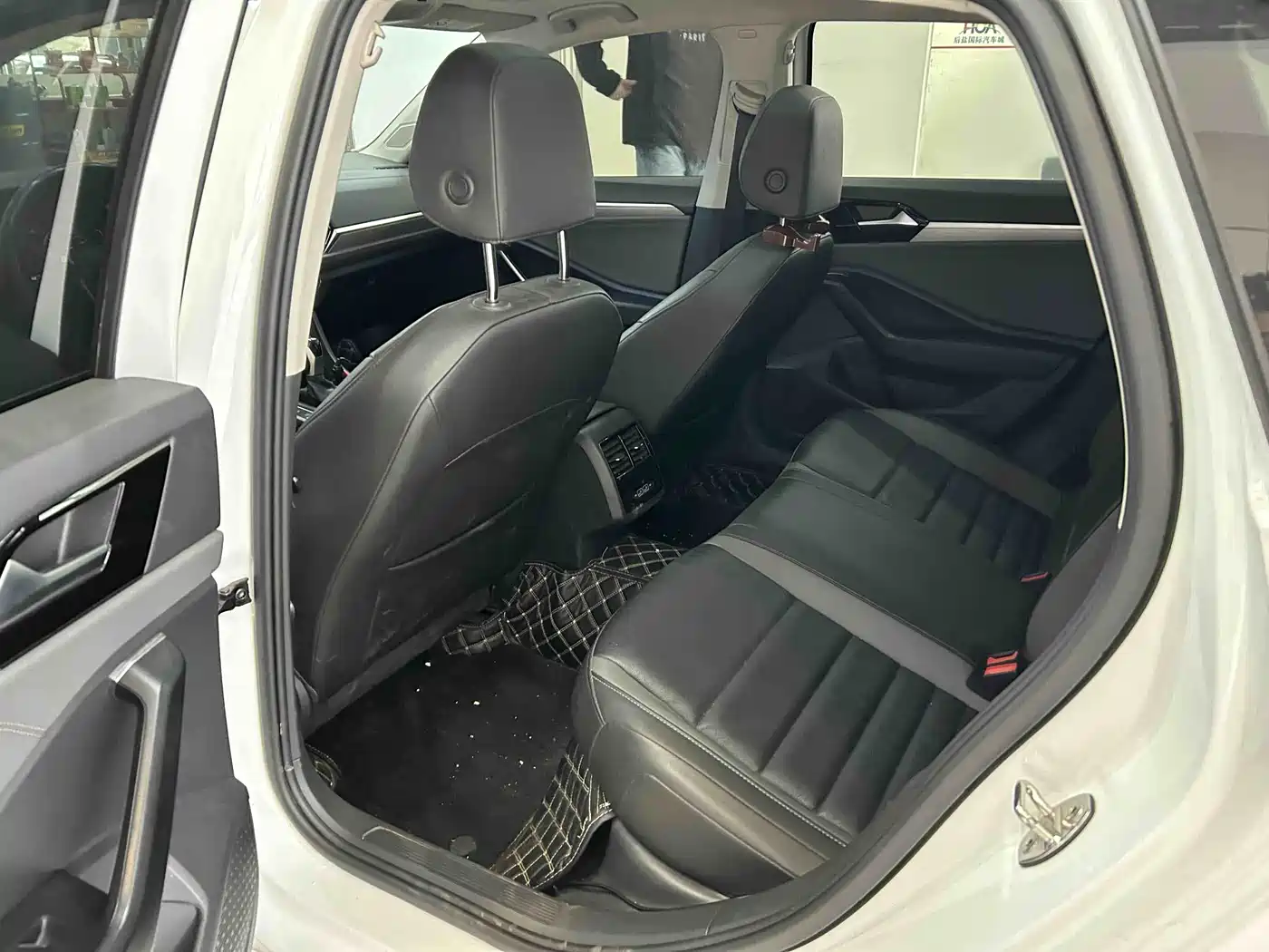 Volkswagen Sagitar 2022 280TSI DSG Surpassing Edition фото 4
