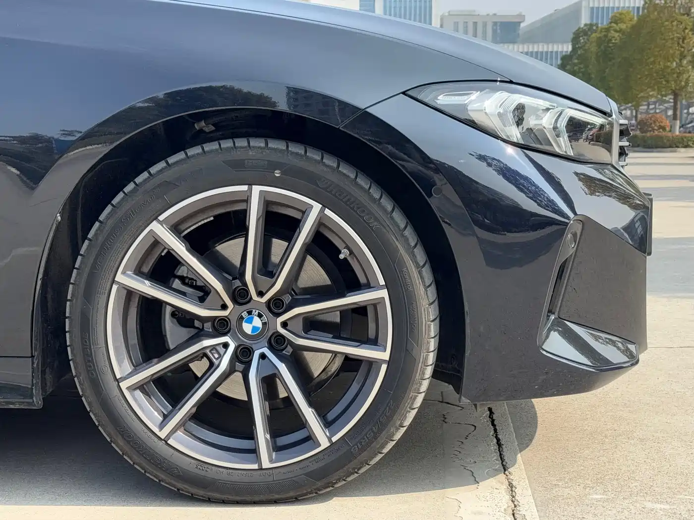 BMW 3 Series 2025 325Li M Sport Package фото 12