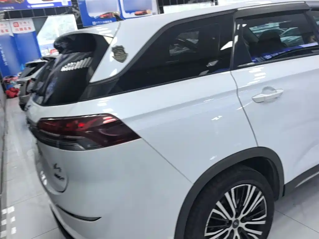 صورة 7 - Changan Oshan X7