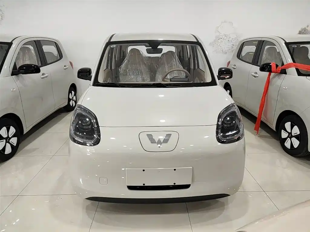 Wuling Motors Hongguang MINIEV 2026 2025 4-Door Advanced