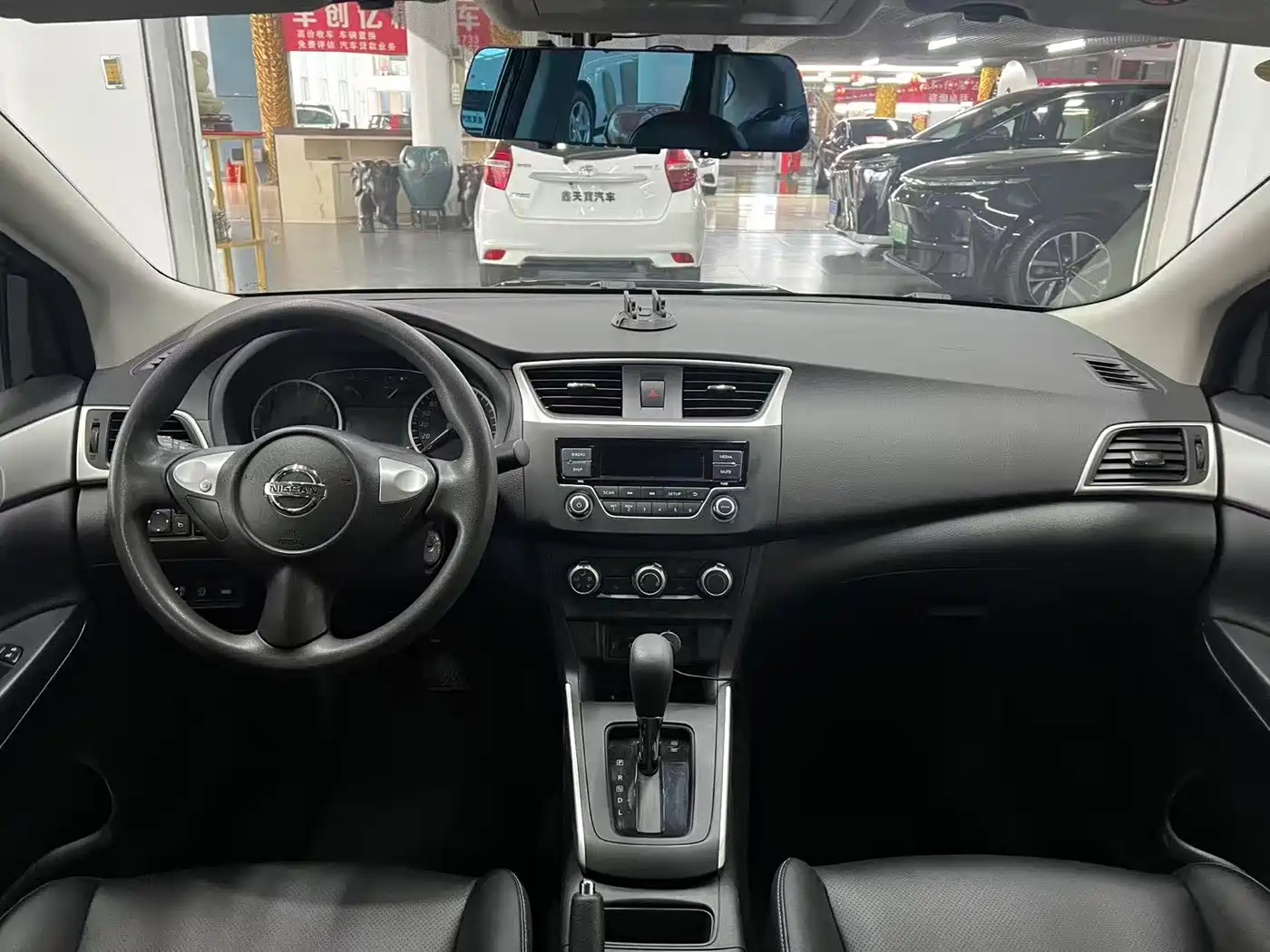 Nissan SYLPHY, миниатюра 9