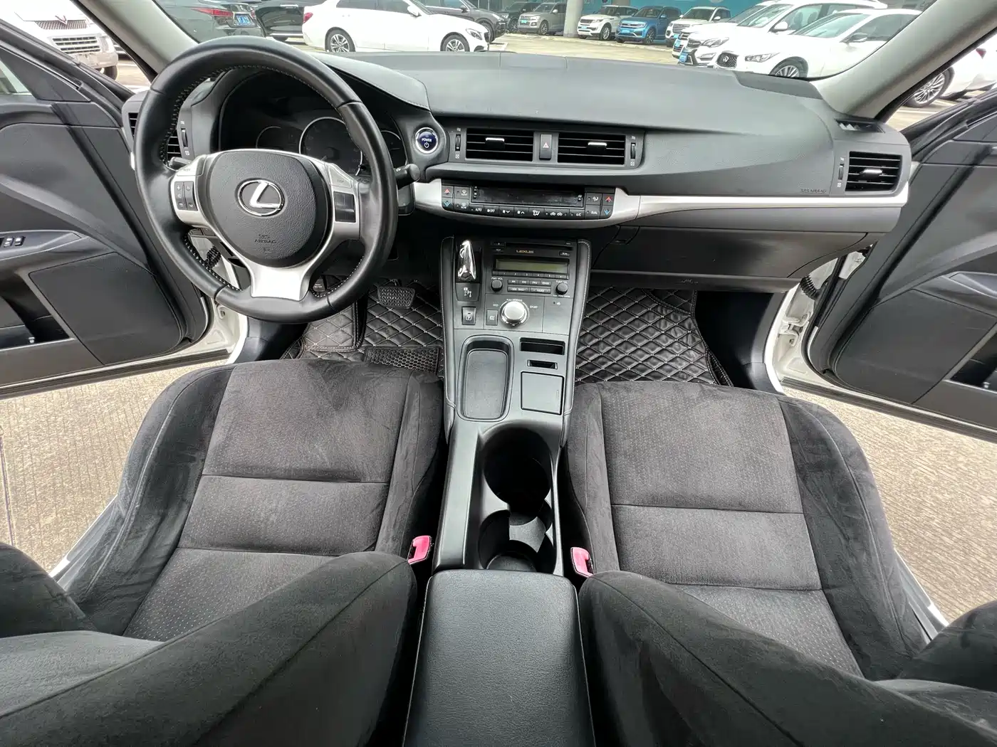 Lexus CT 2013 2012 Model CT200h Elite Edition