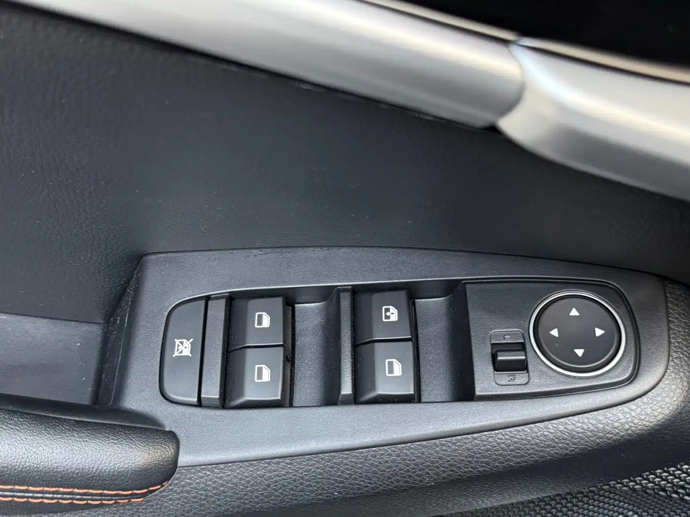 Kia Seltos 2023 1.5L CVT Luxury Edition фото 17