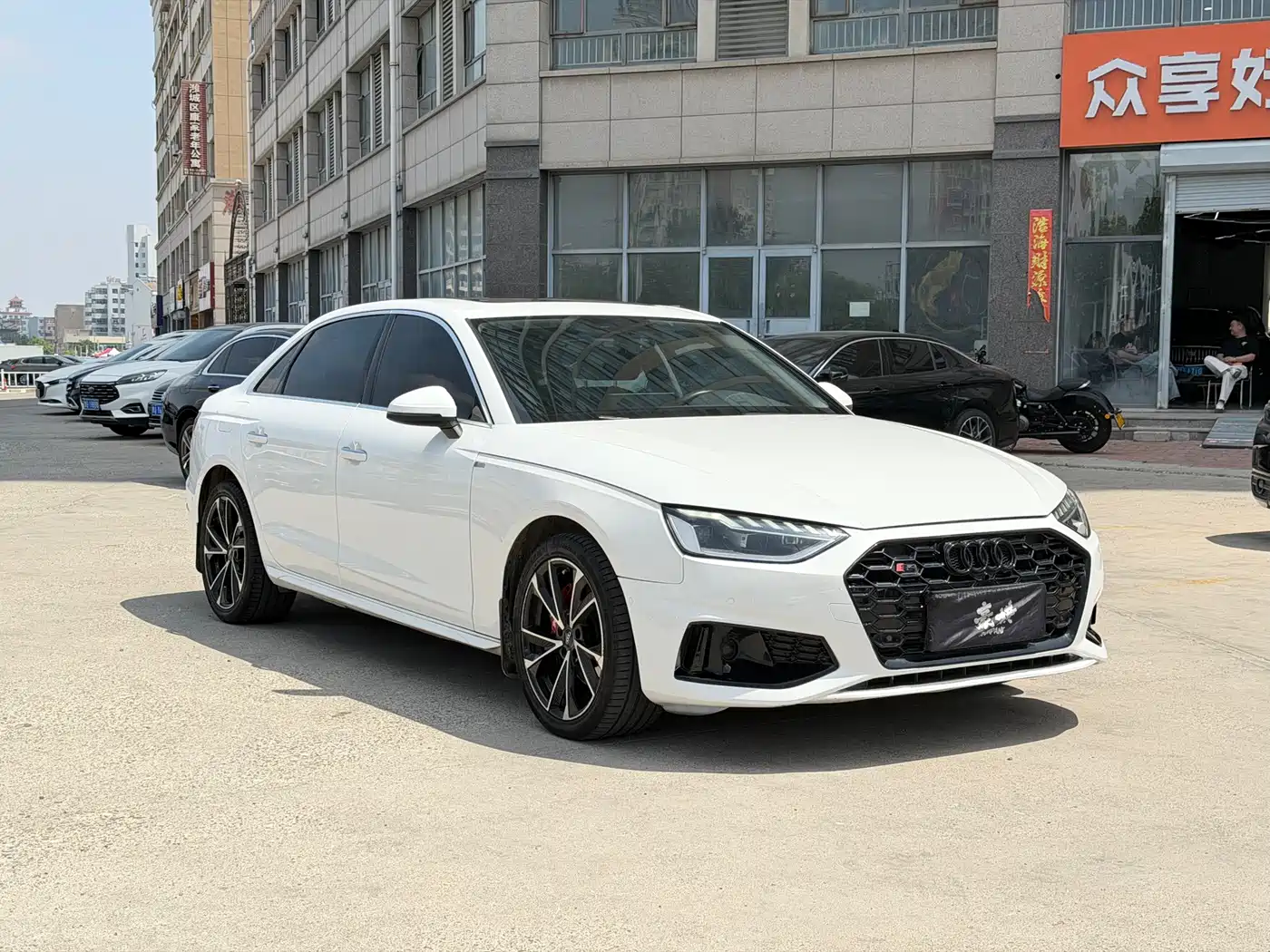Audi A4L 2020 40 TFSI Luxury Elegance фото 3