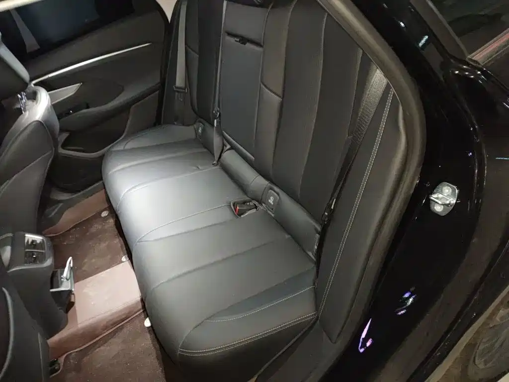 Buick LaCrosse 2025 2025 Model 28T Platinum Edition