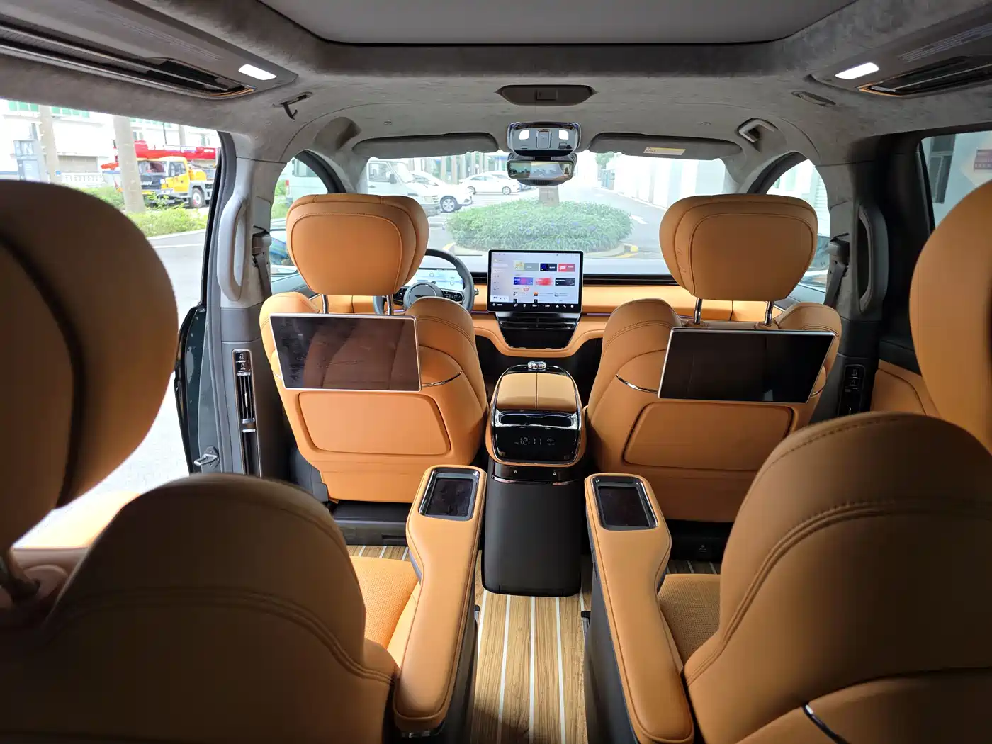 GEELY GALAXY WING TRUE L380