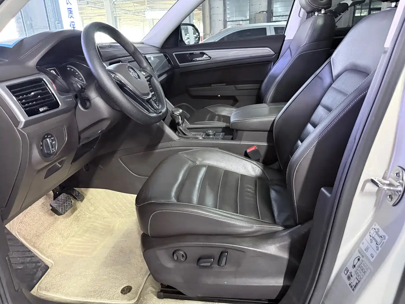 Volkswagen Teramont 2017 380TSI 4WD Luxury Edition фото 9