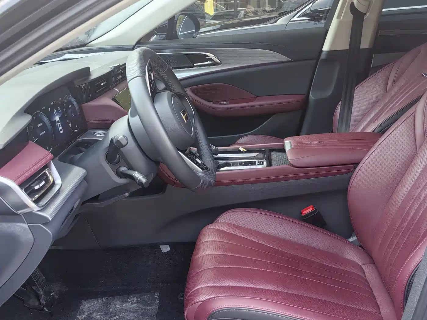 Hongqi H5 2024 2.0T Automatic Smart Connect Flag Smooth Edition фото 5