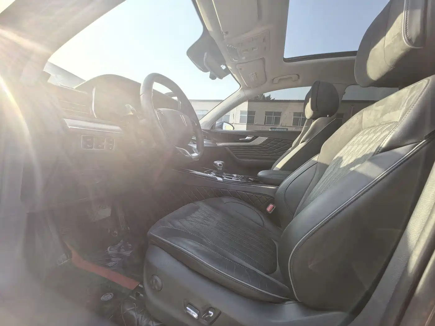 Hongqi HS5 2022 Facelift 2.0T Smart Flag Enjoyment AWD Edition фото 8