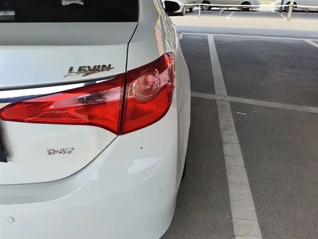 Toyota Levin 2017 Facelift 185T CVT Pioneer (China V) фото 8