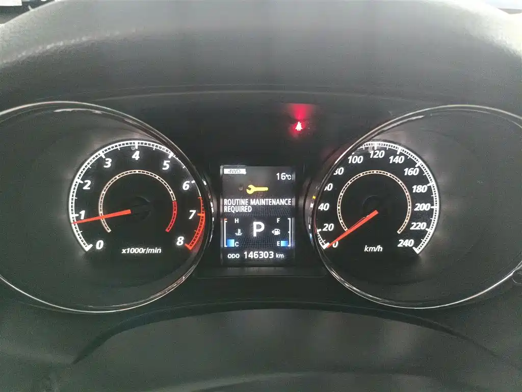 Peugeot 4008 (Import) 2013 2.0L 4WD Fashion фото 8