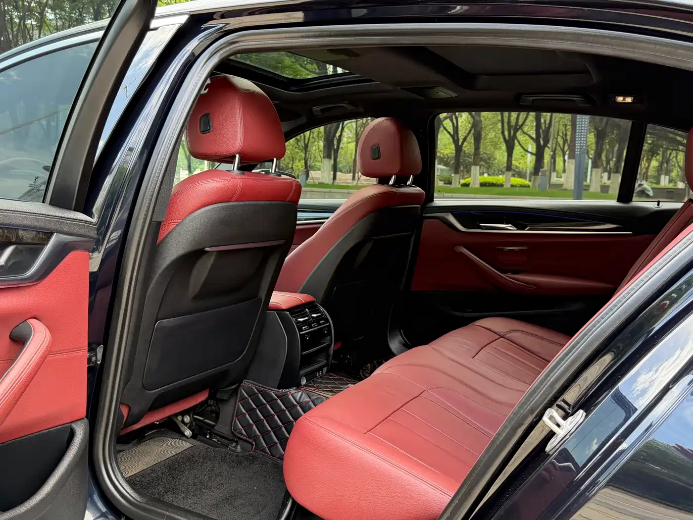 BMW 5 Series 2020 Model 530Li xDrive M Sport Package фото 8