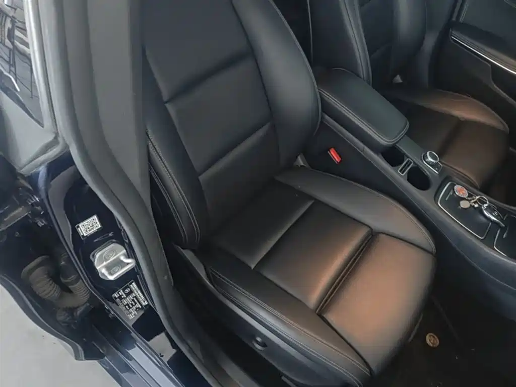 Mercedes-Benz CLA (Import) 2017 Facelift CLA 200 Style фото 25