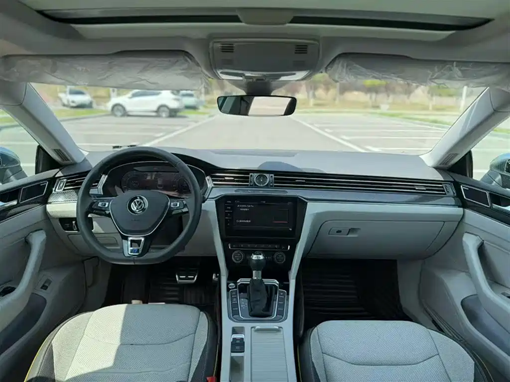 Volkswagen FAW-Volkswagen CC 2019 380TSI Radiance Edition China VI фото 23
