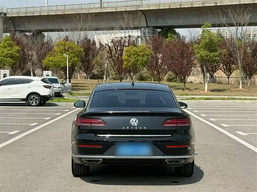 Volkswagen FAW-Volkswagen CC 2019 380TSI Radiance Edition China VI фото 16