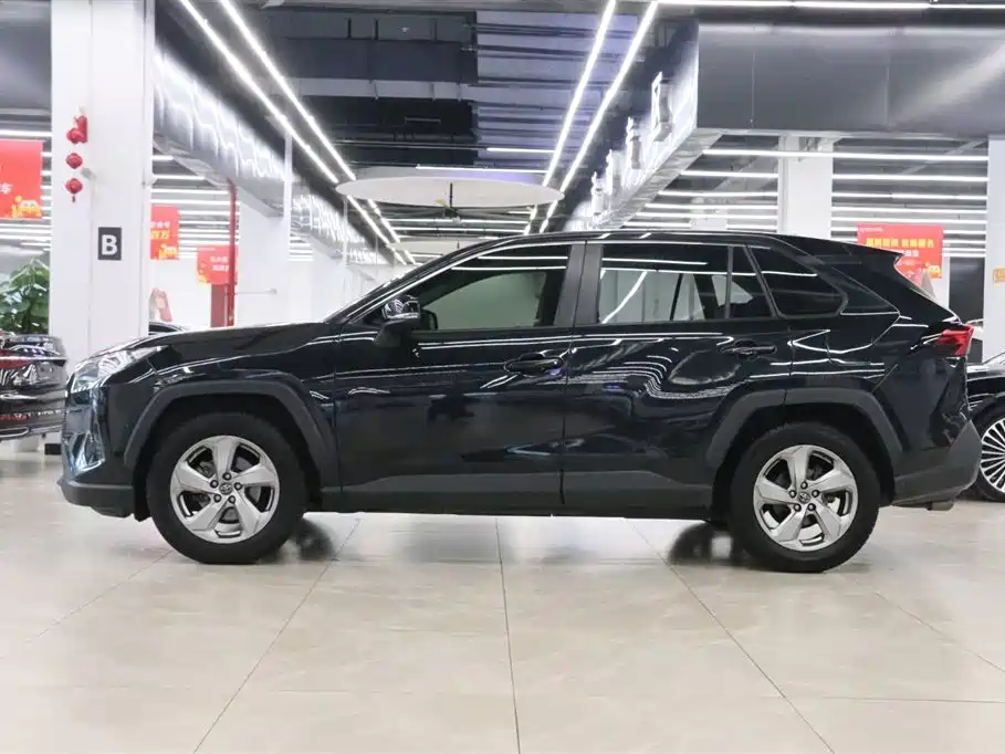 Toyota RAV4 Rongfang 2020 2.0L CVT 4WD Fashion PLUS фото 3