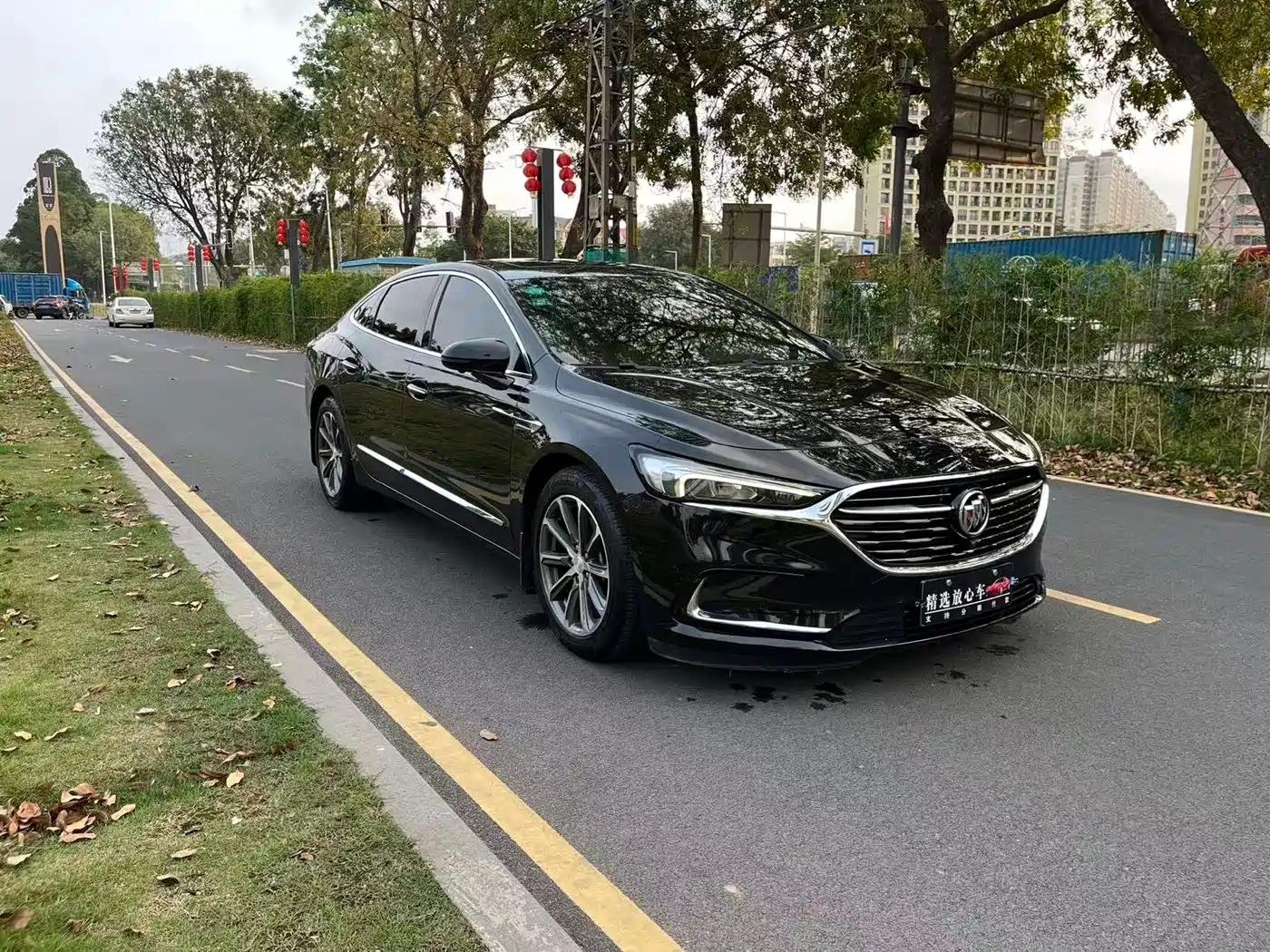 Buick LaCrosse 2019 28T Premium Model фото 3