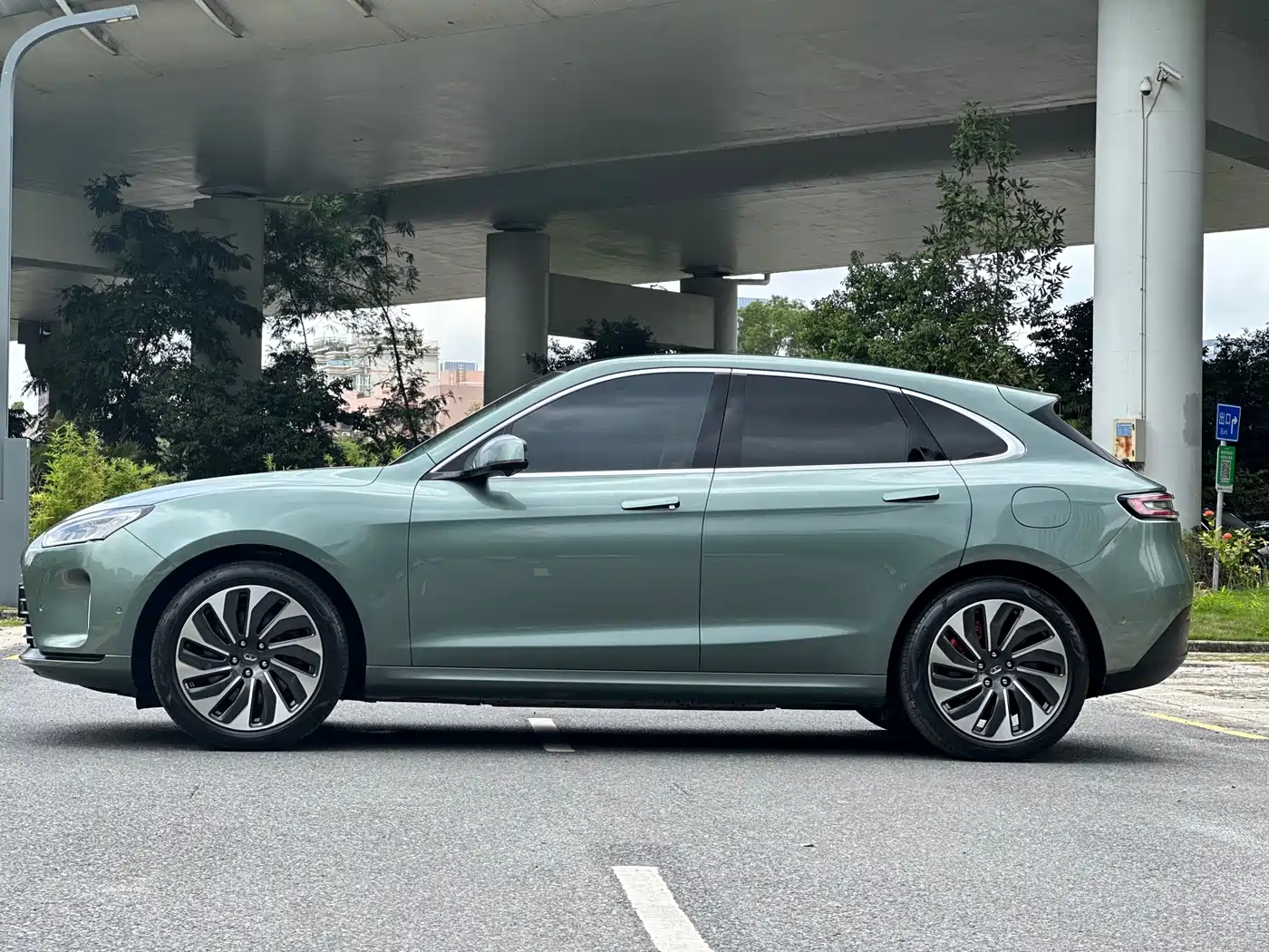 AITO Wenjie AITO M5 2022 Extended Range RWD Standard фото 7