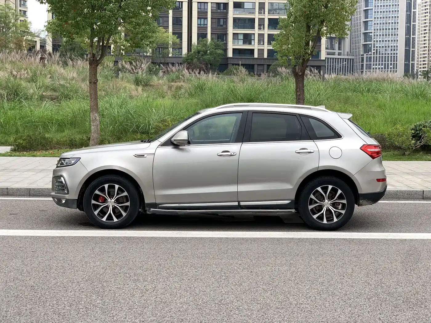 ZOTYE T600