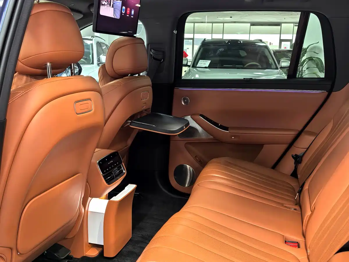 AITO Wenjie AITO M7 2026 Extended Range Ultra AWD 5-Seater фото 8