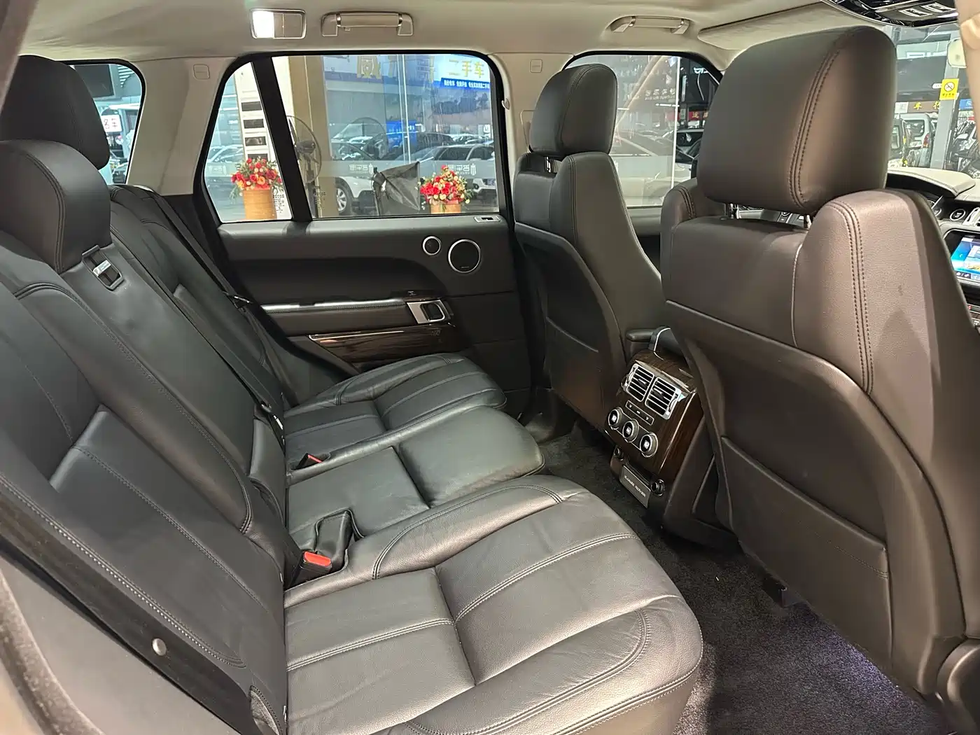 Фото 24 - Land Rover Range Rover