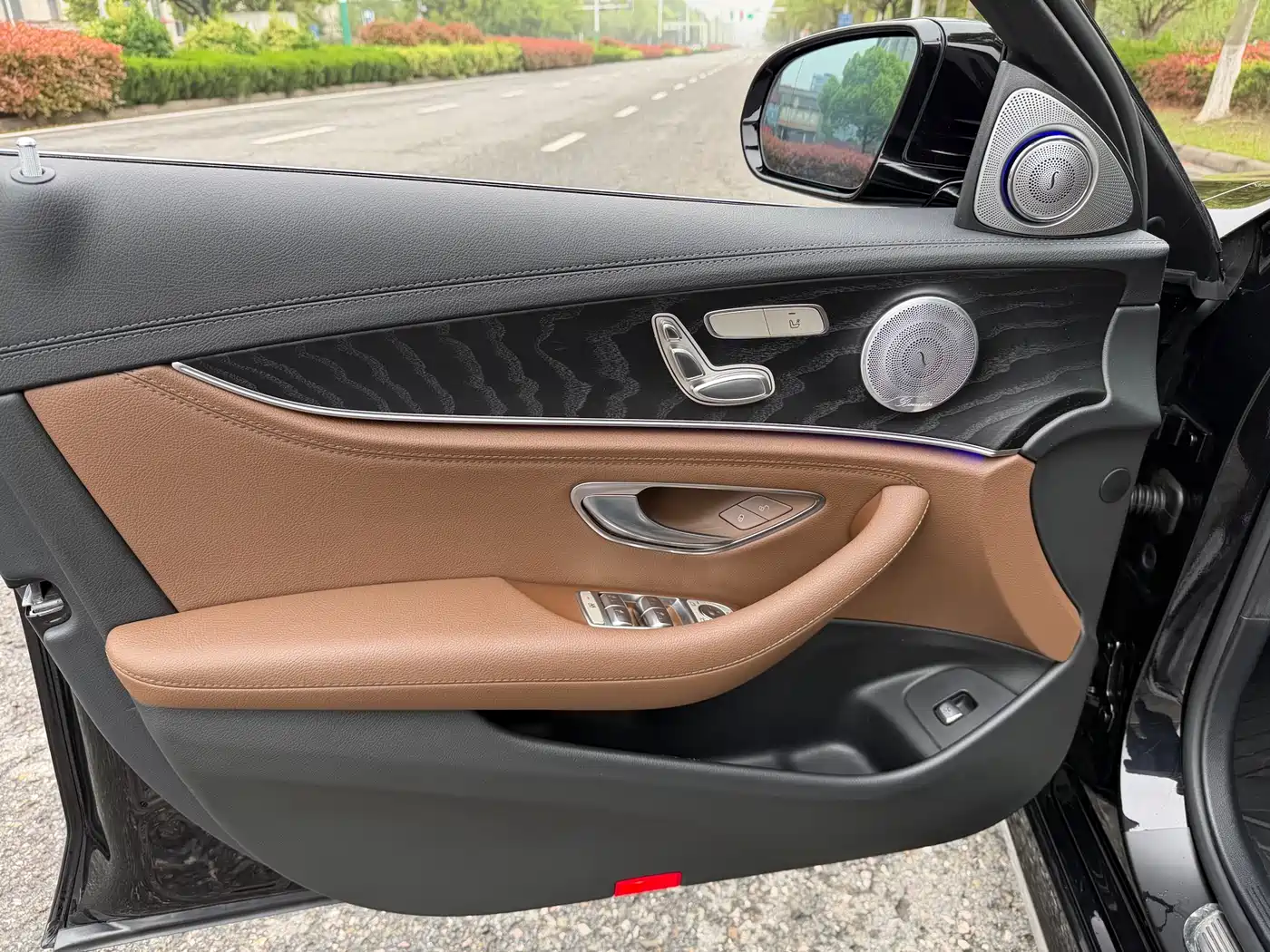 Mercedes-Benz E-Class 2019 E 200 L Sport фото 8