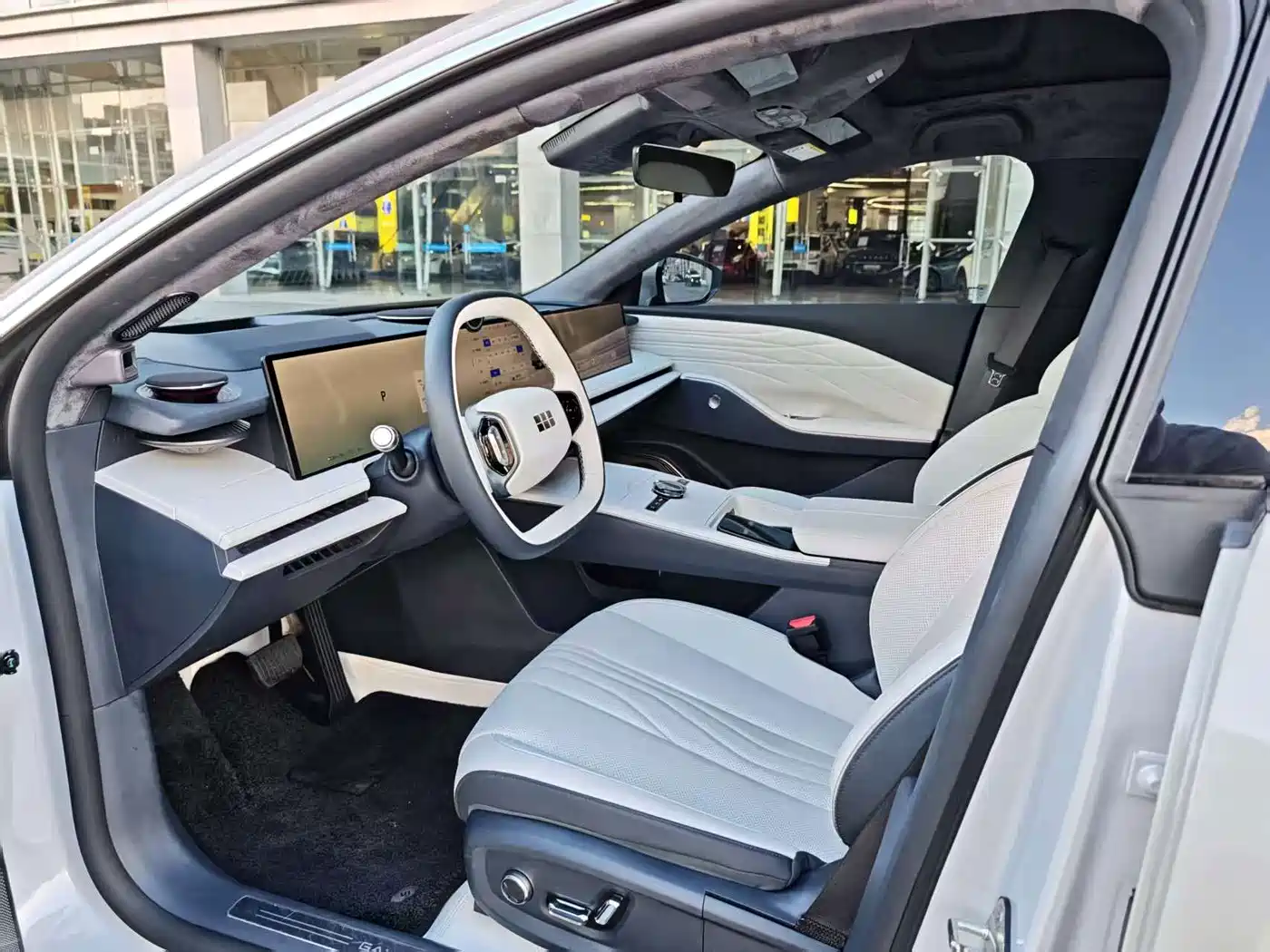 Geely Galaxy Galaxy E8 2024 2024 665km RWD Starship Voyager Edition