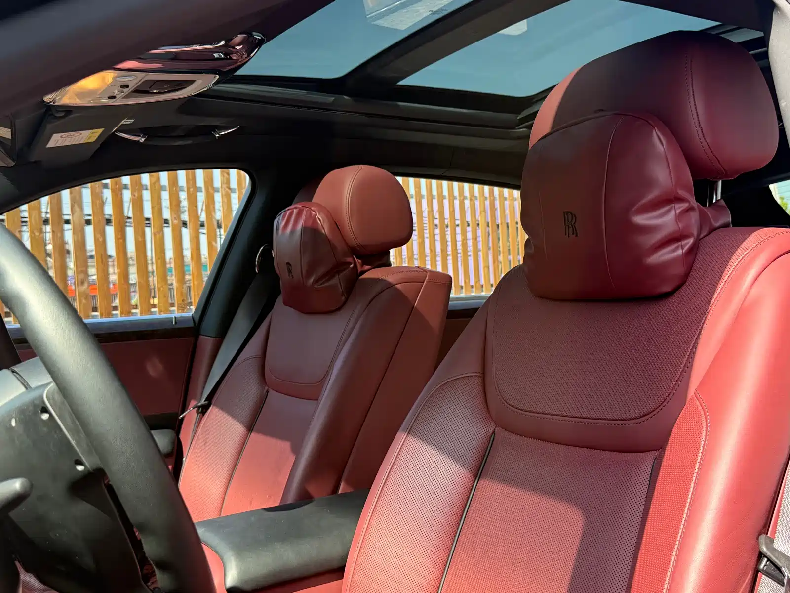 Фото 16 - Rolls-Royce Ghost