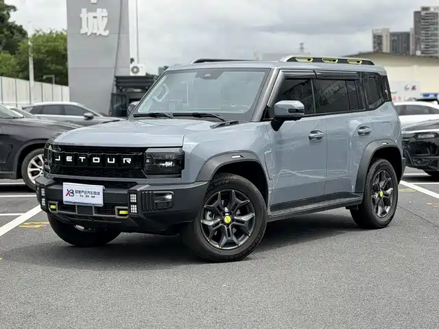 Jetour Traveler 2023