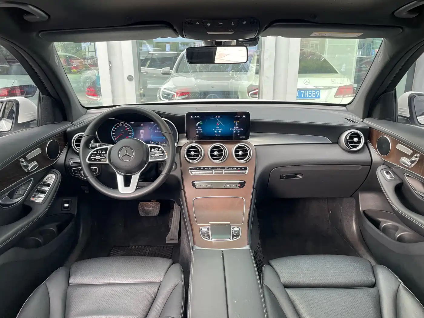 Mercedes-Benz GLC 2020 GLC 260 L 4MATIC Luxury фото 15