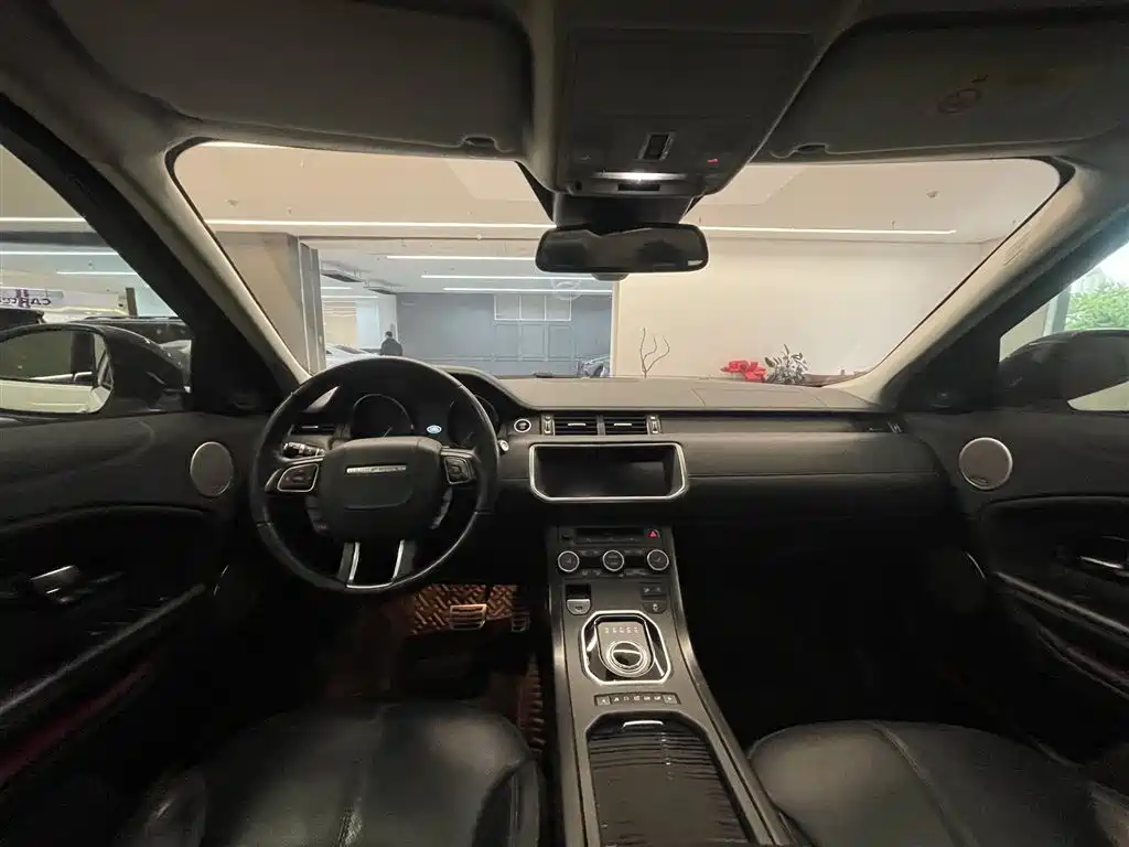 Land Rover Range Rover Evoque 2018 240PS HSE DYNAMIC Drive Edition фото 12