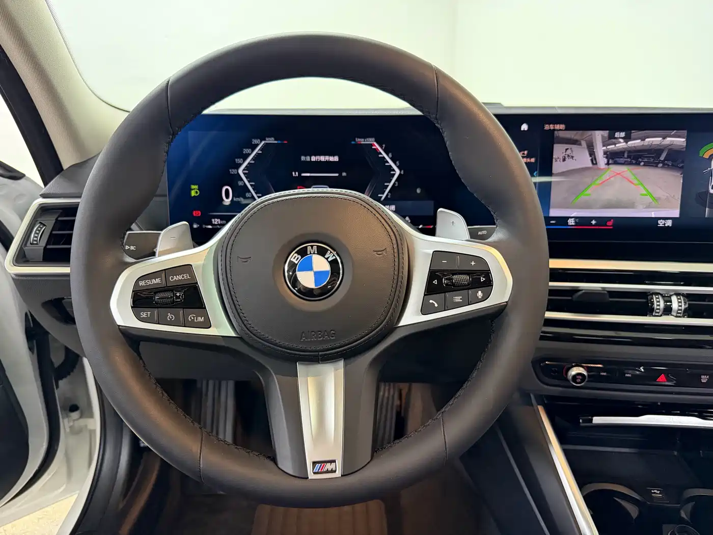 BMW 3 Series 2023 320Li M Sport Package фото 18