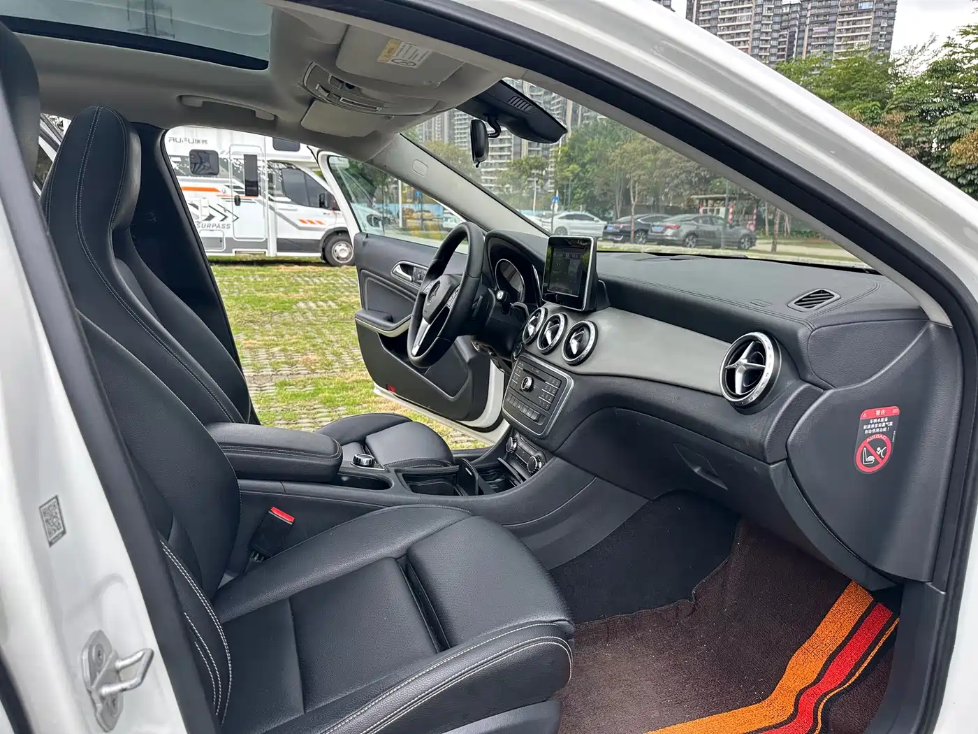 Mercedes-Benz GLA 2016 GLA 200 Fashion фото 12