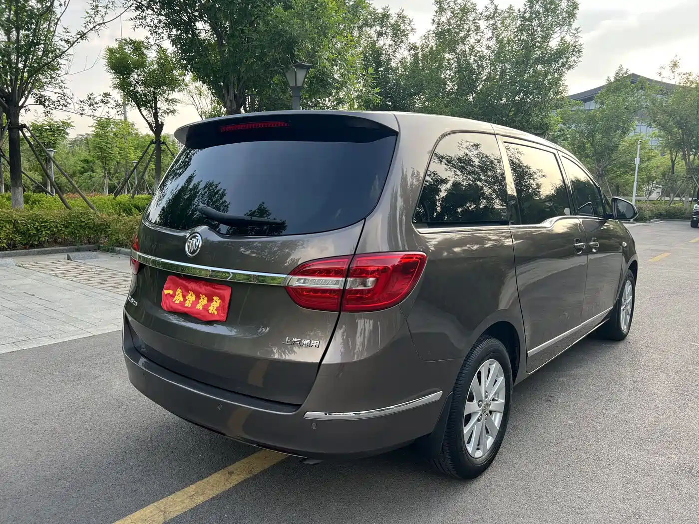 Buick GL8 2017 25S Luxury China V фото 5