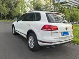 Фото 3 - Volkswagen Touareg