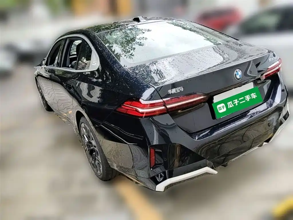 BMW 5-SERIES