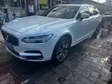 Фото 1 - Volvo V90