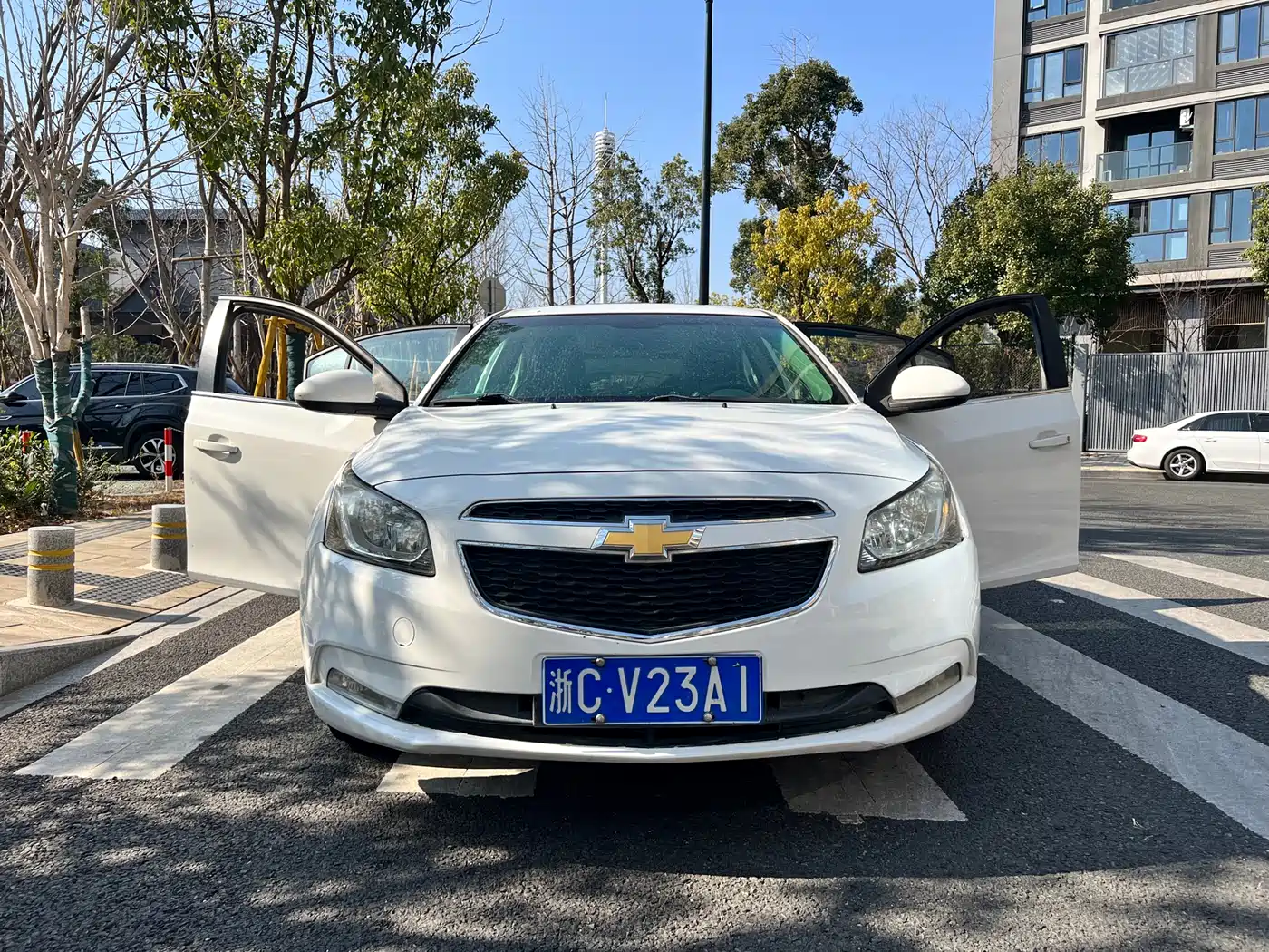 Chevrolet Cruze 2015 1.5L Automatic Luxury Edition фото 22
