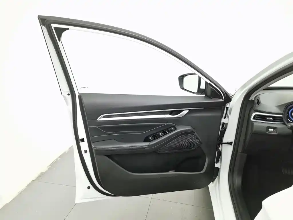 Geely Emgrand, миниатюра 8