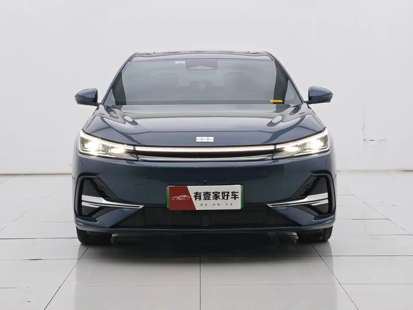 Geely Galaxy Galaxy A7 2025 EM-i фото 2