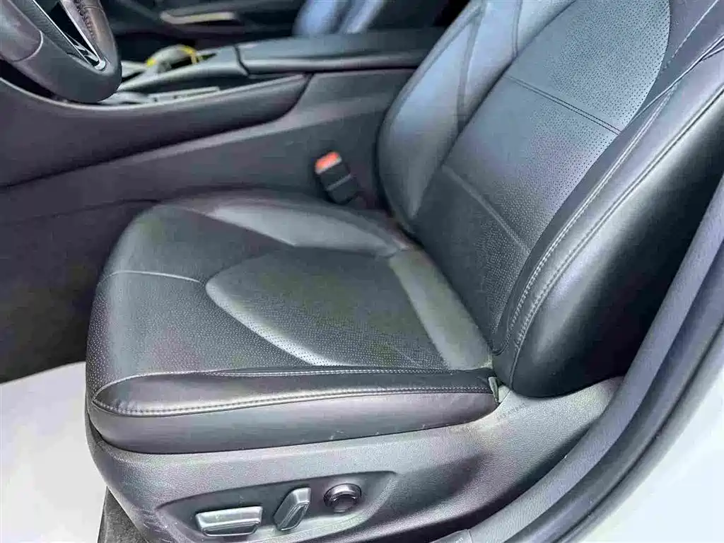 Toyota Avalon 2023 2.0L Luxury Edition фото 19